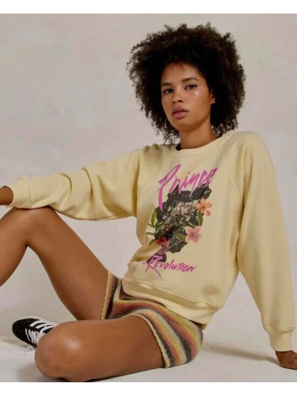 Cream graphic sweatshirt